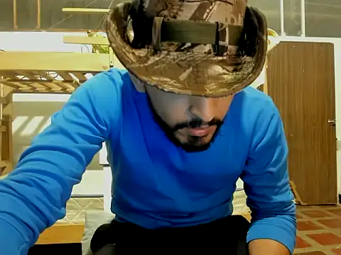 Snapshot of Samagonz_1225 chatting on October 9, 5:16 am Samagonz 1225 online show from October 9, 5:16 am