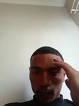 Snapshot of slimmydaddy69 chatting on March 13, 11:50 am slimmydaddy69 online show from March 13, 11:50 am