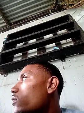 Snapshot of slimmydaddy69 chatting on March 16, 11:14 am slimmydaddy69 online show from March 16, 11:14 am