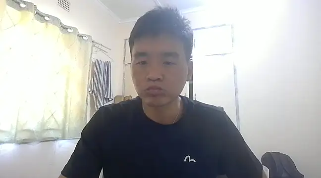 Snapshot of kisstoyousoon2024 chatting on December 3, 7:21 am kisstoyousoon2024 online show from December 3, 7:21 am