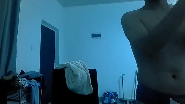 Snapshot of kisstoyousoon2024 chatting on March 18, 6:25 am kisstoyousoon2024 online show from March 18, 6:25 am