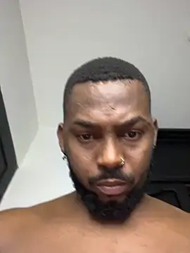 Snapshot of Destrozador415 chatting on January 10, 2:13 am Destrozador415 online show from January 10, 2:13 am