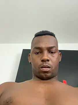 Snapshot of Destrozador415 chatting on April 5, 2:58 pm Destrozador415 online show from April 5, 2:58 pm