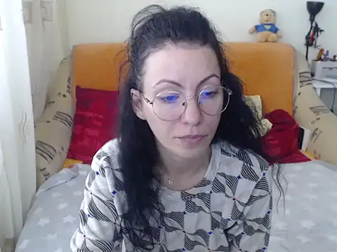 Emmatoo online show from November 21, 10:36 am