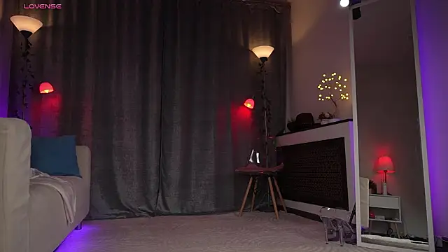 Amely Young online show from February 20, 1:35 am