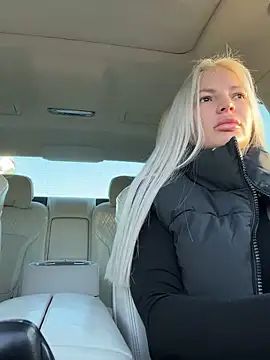 Snapshot of Jessy_Jo chatting on October 31, 5:52 am Jessy Jo online show from October 31, 5:52 am