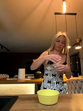 Snapshot of Jessy_Jo chatting on November 26, 4:46 am Jessy Jo online show from November 26, 4:46 am