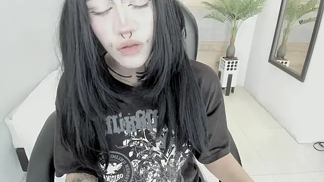 Snapshot of celestica_rose chatting on October 7, 9:56 pm celestica rose online show from October 7, 9:56 pm