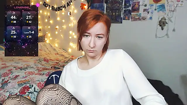 Snapshot of licentia__poetica chatting on December 19, 1:18 am licentia  poetica online show from December 19, 1:18 am