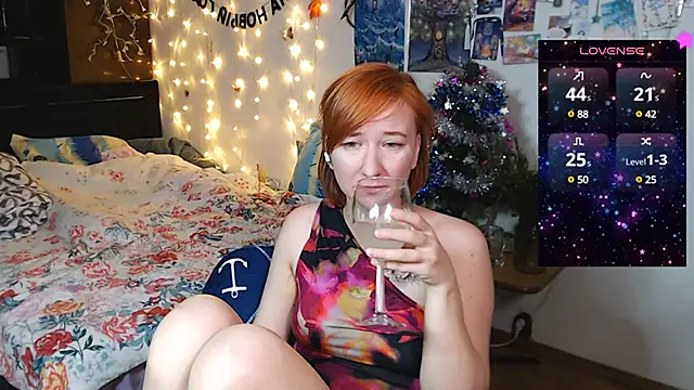 Snapshot of licentia__poetica chatting on January 1, 5:11 am licentia  poetica online show from January 1, 5:11 am