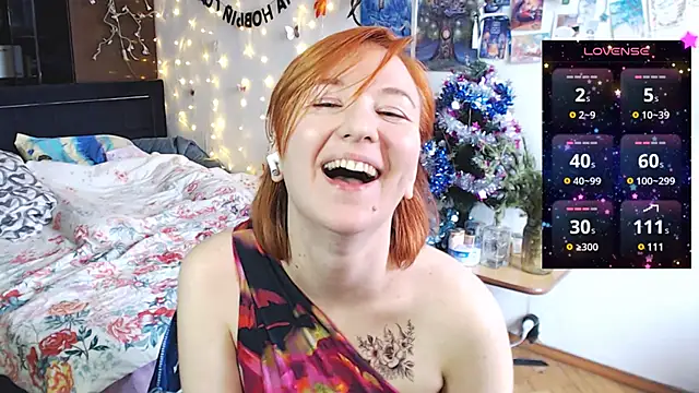 Snapshot of licentia__poetica chatting on January 1, 8:13 am licentia  poetica online show from January 1, 8:13 am