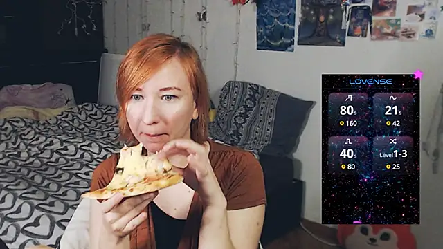 Snapshot of licentia__poetica chatting on February 10, 12:08 am licentia  poetica online show from February 10, 12:08 am