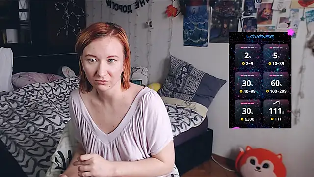 Snapshot of licentia__poetica chatting on February 11, 10:26 am licentia  poetica online show from February 11, 10:26 am