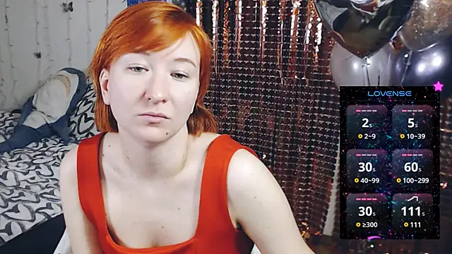 Snapshot of licentia__poetica chatting on February 15, 4:58 am licentia  poetica online show from February 15, 4:58 am