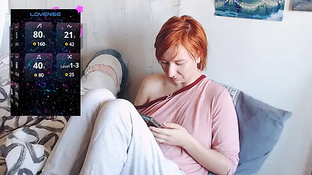 Snapshot of licentia__poetica chatting on February 24, 10:15 am licentia  poetica online show from February 24, 10:15 am