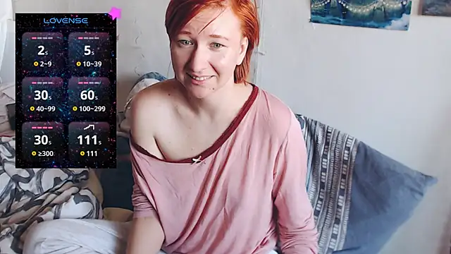 Snapshot of licentia__poetica chatting on February 24, 1:53 pm licentia  poetica online show from February 24, 1:53 pm