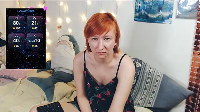 Snapshot of licentia__poetica chatting on February 26, 7:38 pm licentia  poetica online show from February 26, 7:38 pm