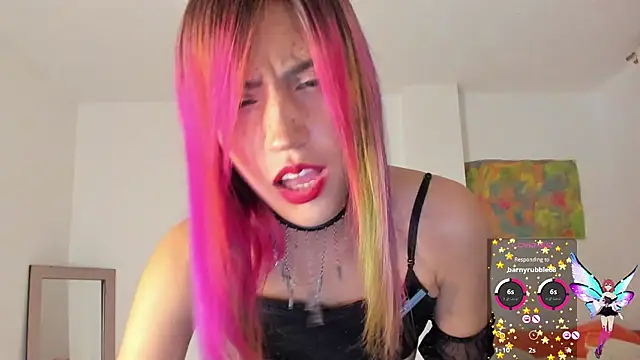 Snapshot of linnie_ chatting on January 24, 11:04 am linnie  online show from January 24, 11:04 am