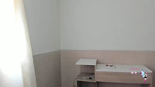 Snapshot of linnie_ chatting on September 9, 6:18 pm linnie  online show from September 9, 6:18 pm