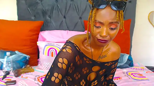 SAVAGExBOO online show from February 25, 6:03 am