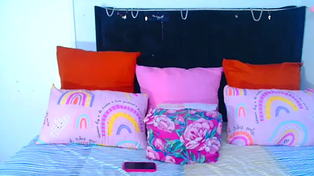 SAVAGExBOO online show from October 21, 10:21 pm