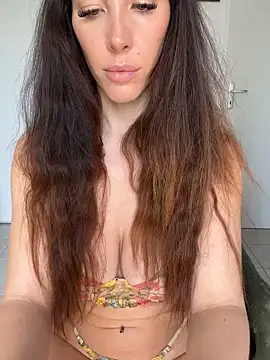 Eyline online show from March 1, 1:51 pm