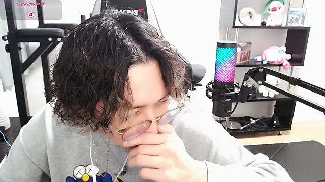 Shizukuu online show from March 16, 3:50 pm