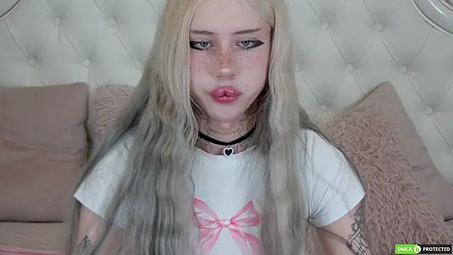 Snapshot of Joy_Barker chatting on November 6, 9:21 am Joy Barker online show from November 6, 9:21 am