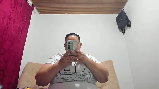 tetasgrandes karol online show from November 3, 11:48 pm