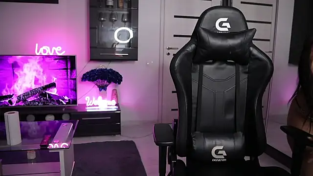 Beauty Anne online show from November 21, 6:45 am