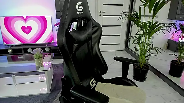 Beauty Anne online show from March 13, 6:53 am