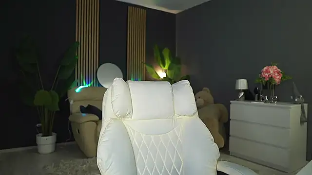 SweetBlondy35 online show from March 20, 5:29 pm