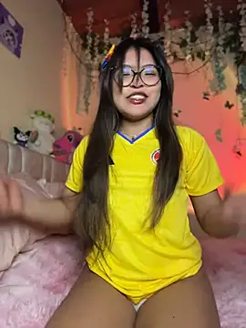 Snapshot of Lily_candy_X chatting on June 24, 5:28 am Lily candy X online show from June 24, 5:28 am