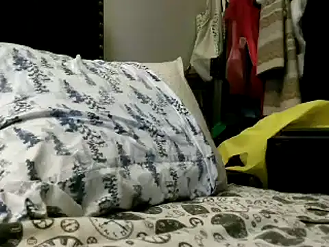 Snapshot of WHITEDAROSE chatting on February 24, 5:54 am WHITEDAROSE online show from February 24, 5:54 am