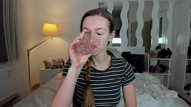 KateRedgar online show from February 23, 6:01 pm