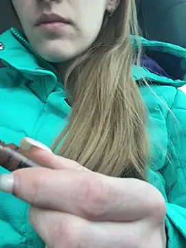 KateRedgar online show from March 8, 1:25 pm