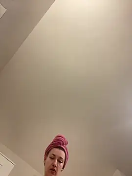 KateRedgar online show from March 12, 9:44 am