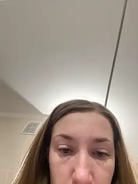 KateRedgar online show from May 20, 1:28 pm