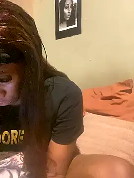 Moorella1 online show from November 17, 4:35 pm