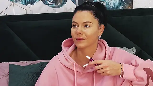 Snapshot of tanyagrey chatting on December 28, 7:00 am tanyagrey online show from December 28, 7:00 am