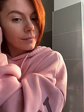 Snapshot of tanyagrey chatting on February 6, 7:45 am tanyagrey online show from February 6, 7:45 am