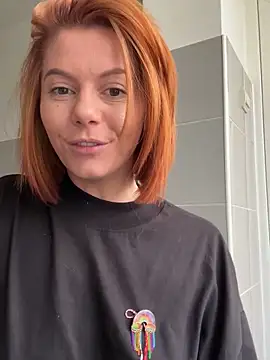 Snapshot of tanyagrey chatting on March 3, 7:43 am tanyagrey online show from March 3, 7:43 am