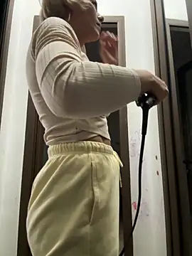 Snapshot of tanyagrey chatting on October 8, 5:38 am tanyagrey online show from October 8, 5:38 am