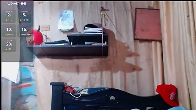 Alanagracia online show from November 3, 6:42 pm