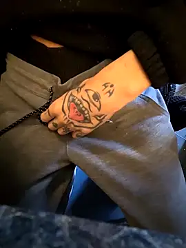 Migaruo online show from April 8, 10:21 pm