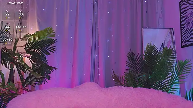 Snapshot of Mia__Peach chatting on March 10, 4:49 am Mia Peach online show from March 10, 4:49 am