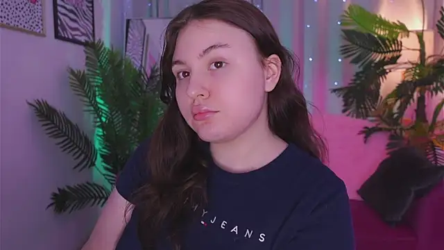 Snapshot of Mia__Peach chatting on March 13, 1:43 am Mia Peach online show from March 13, 1:43 am