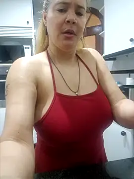 lamorbosa37 online show from January 28, 5:56 pm