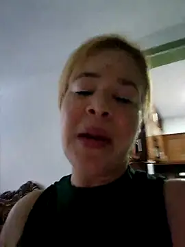 lamorbosa37 online show from March 12, 6:11 pm