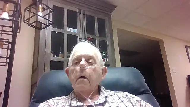 bootlegmanz online show from December 2, 4:46 pm